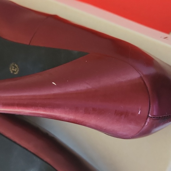 Mixit fauna red pumps used 8 1/2 - Picture 6 of 12